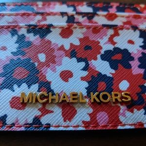 Michael Kors Bags - Michael Kors Jet Set Carnation Card Case NWOT Michael Kors Bags - Michael Kors Jet Set Carnation Card Case NWOT